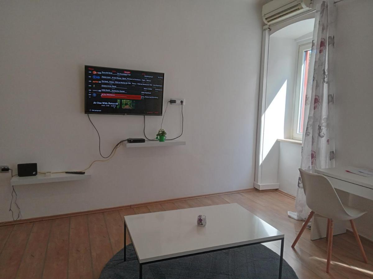 Apartment Nicolo Rijeka Exterior photo